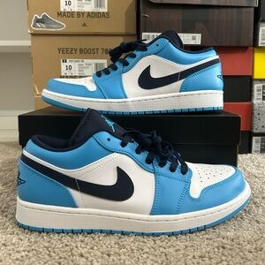 Air Jordan 1 Low UNC, Used (Size US Men’s 10.0)